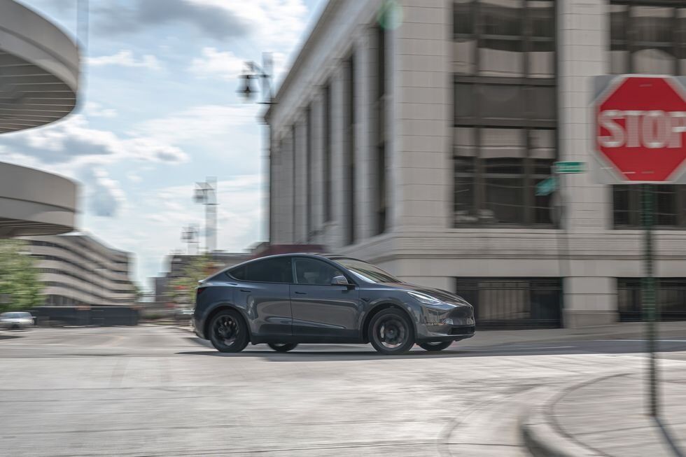 TESLA Model Y 2024 - Image 6