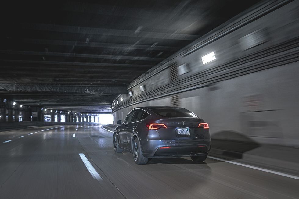 TESLA Model Y 2024 - Image 8